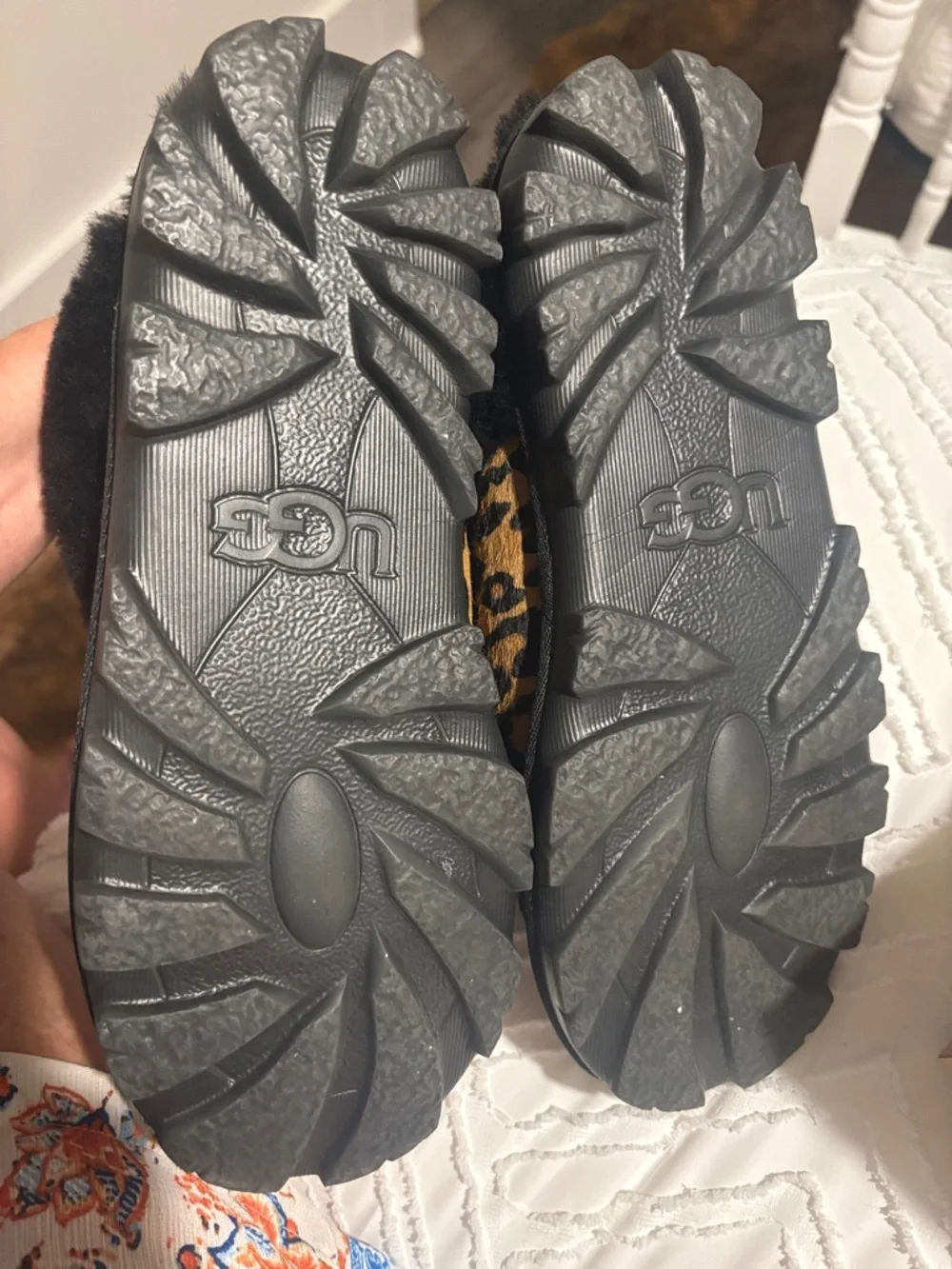 UGG Women Leopard Print Slippers with Black Plush Cuff - Picture 5 of 5